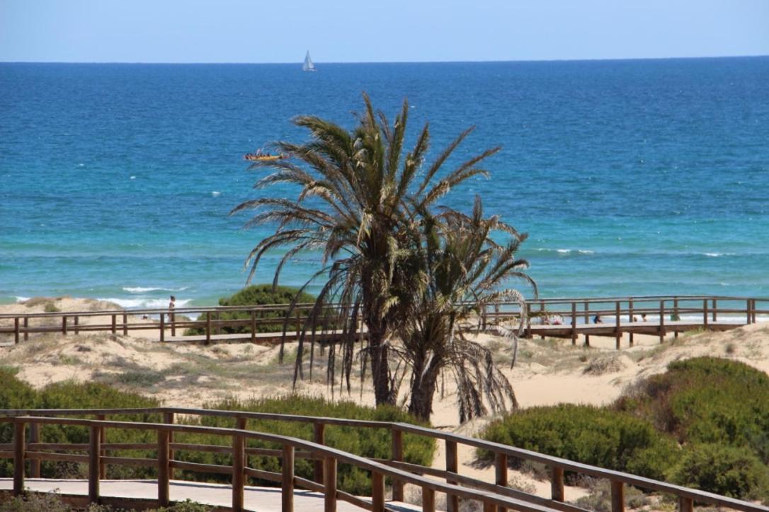 Bonita Casa En Urbanizacion Privada Muy Cerca Del Mar Y De Alicante Гран-Алакант Экстерьер фото
