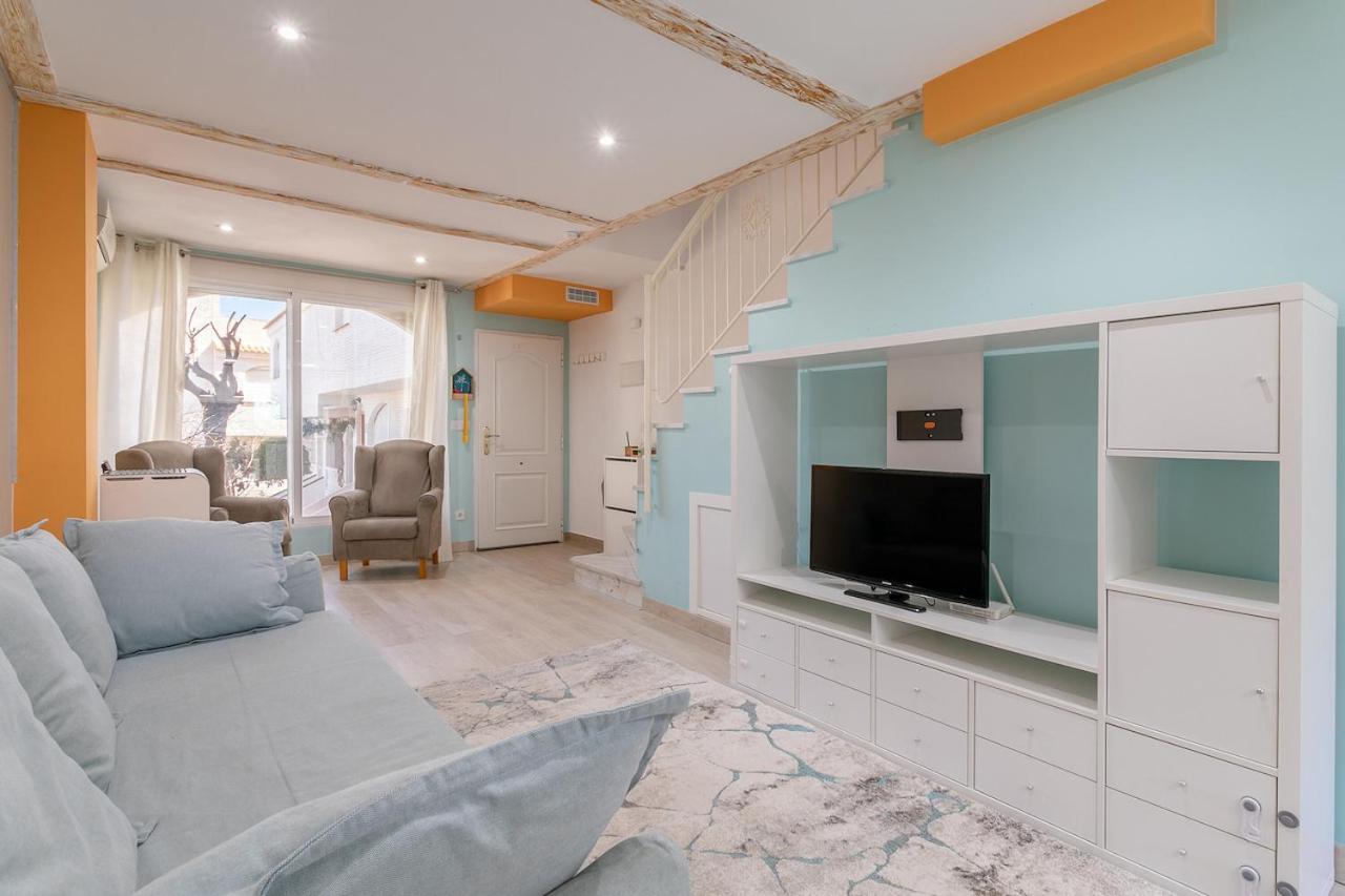 Bonita Casa En Urbanizacion Privada Muy Cerca Del Mar Y De Alicante Гран-Алакант Экстерьер фото