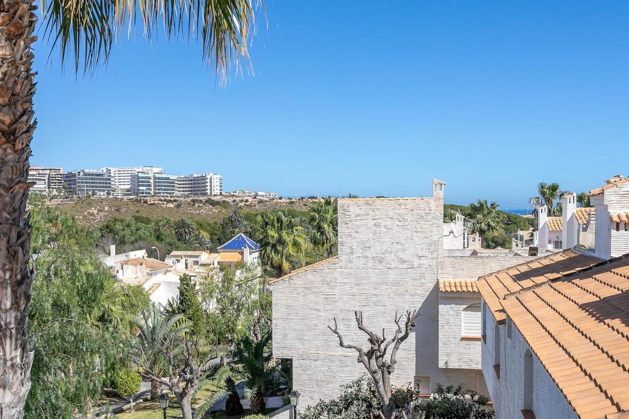 Bonita Casa En Urbanizacion Privada Muy Cerca Del Mar Y De Alicante Гран-Алакант Экстерьер фото